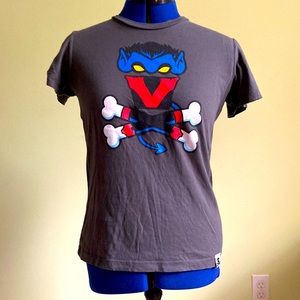 ✅JOHNNY CUPCAKES shirt!🧁